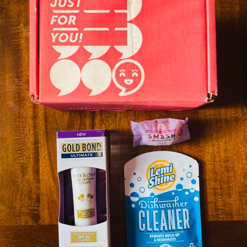LauraNicoleW's tweet photo. Excited to try all my fresh and fab complimentary goodies from @Influenster!@Snackapade @Lemishine #SpringForwardVoxBox #complimentary https://t.co/evtoKLRJge