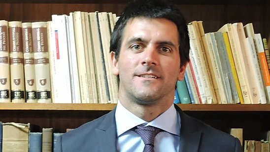copel13's tweet photo. Alejandro Sciarra es el nuevo Director Nacional de Gestión Territorial en el MIDES, su primer trabajo fulltime. Es abogado, y dice tener un Master en Psicología Positiva aunque nunca se graduó de Psicólogo.Ministro @Luisaheber aclaró que no influyó en nombramiento de su yerno https://t.co/C0Fu2lmrzX