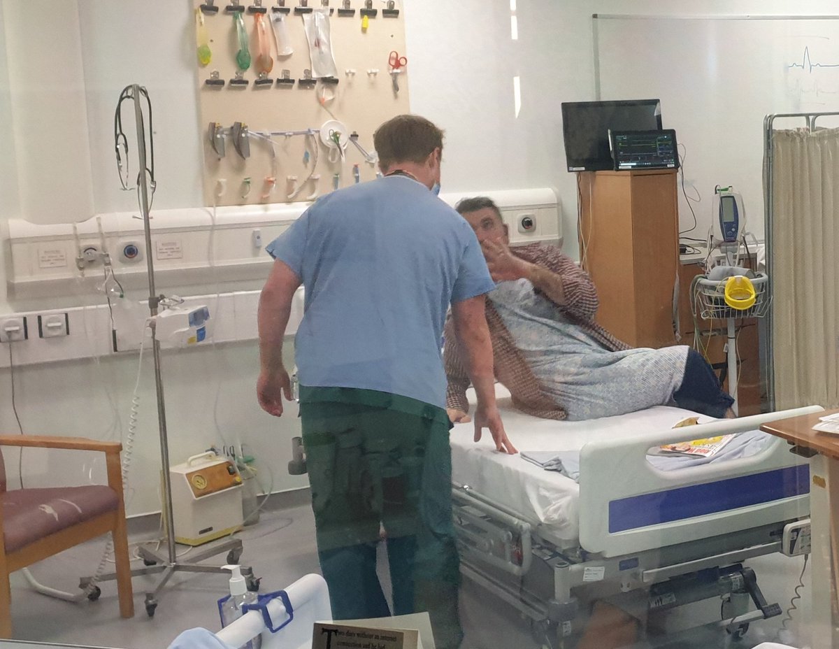 RDE_Sim's tweet photo. #FiY1 Sim day 1of 3
It was a long day but some great non-technical learning came out of it
ππ
-#AnnounceTheEmergency
-When handing over give #Headlines to "Hook" in your listener
-#EyeContact #UseNames to ensure others are listening
-#ItsOk to ask for help https://t.co/K4tCzqj5iB