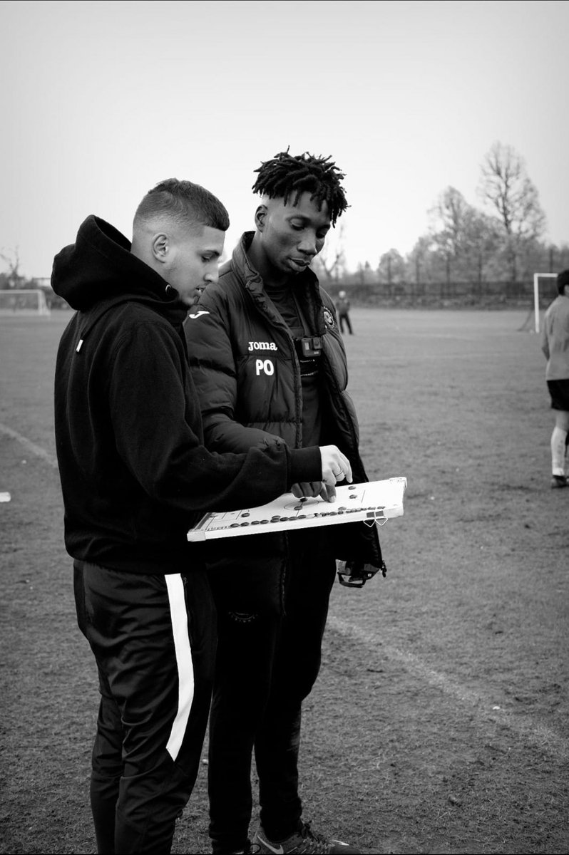 CoachAR_'s tweet photo. Can’t wait to get back to football! #MondayMotivaton #PositiveVibes #Football https://t.co/TKsbnWbZ78