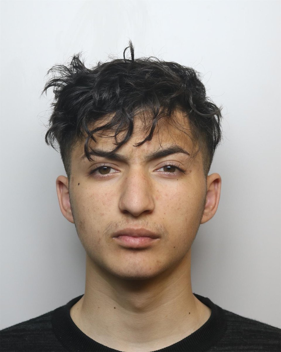 BBCWiltshire's tweet image. Three teenagers have been sentenced to 10-18 months in a young offenders institute after £87,000 worth of mobile phone thefts in towns and cities including Swindon, Salisbury and Chippenham