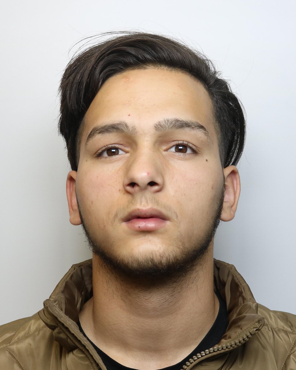 BBCWiltshire's tweet image. Three teenagers have been sentenced to 10-18 months in a young offenders institute after £87,000 worth of mobile phone thefts in towns and cities including Swindon, Salisbury and Chippenham