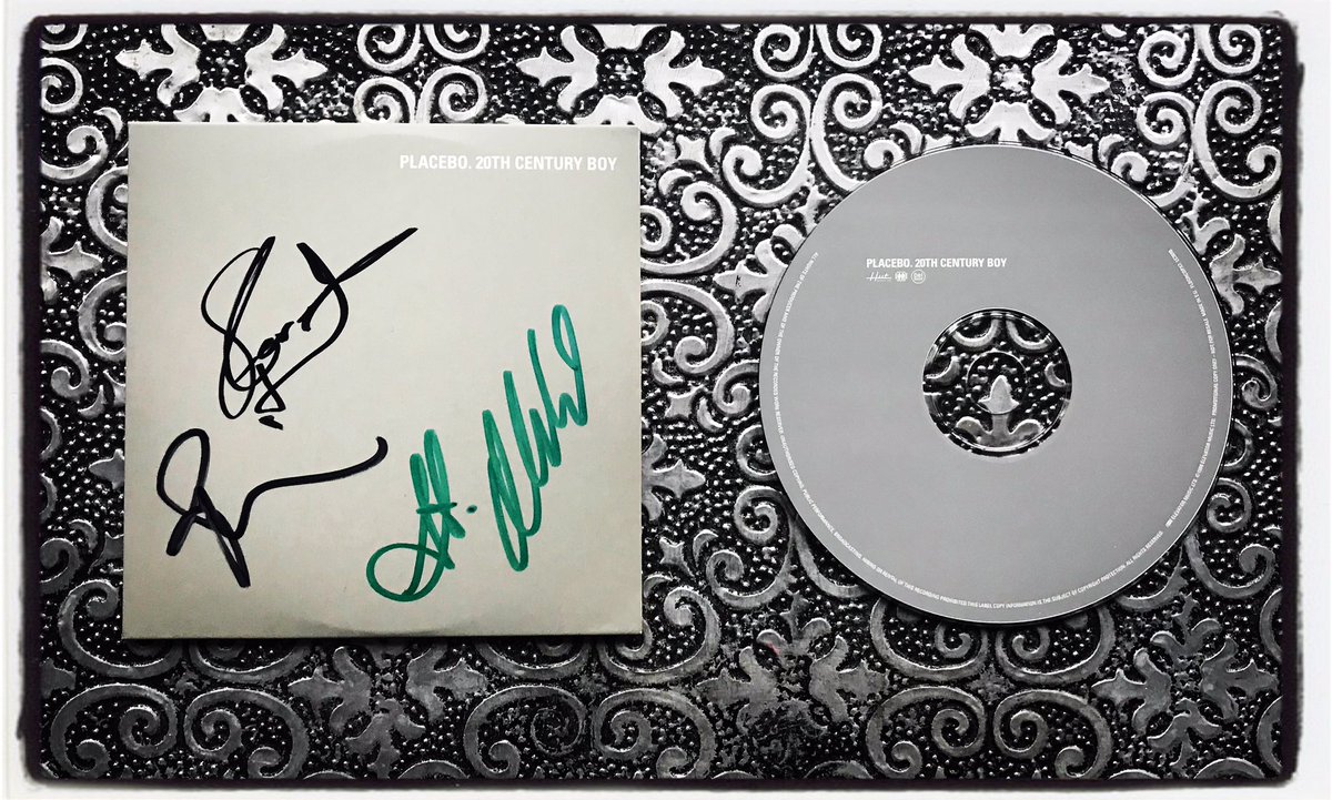 PlaceboFansUK's tweet photo. Placebo - 20th Century Boy Signed CD Promo #Placebo #PlaceboWorld #BrianMolko #StefanOlsdal #SteveHewitt #VelvetGoldmine #TRex #MarcBolan #PlaceboSigned #PlaceboAutograph #PlaceboPromo #PlaceboCollection #PlaceboFansUK #Autograph #CD #MusicCollection #FriendsSayItsFine https://t.co/x16y2KA7j3