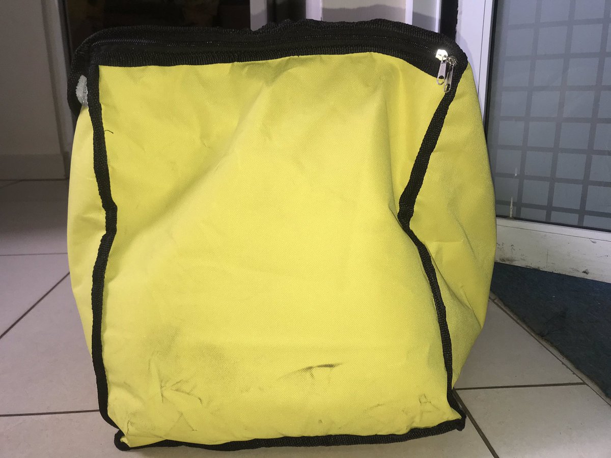 KWALANDA's tweet photo. Inside this bag are 11 kits! To WIN, commentate any sports action of your choice and send the audio or video clip to #K24SportsHub #sportshublive #loyalservant #musheneyasports #kwalandatingz #kwalandaine #kwalanda @betikaKe https://t.co/q4M5npBpj8