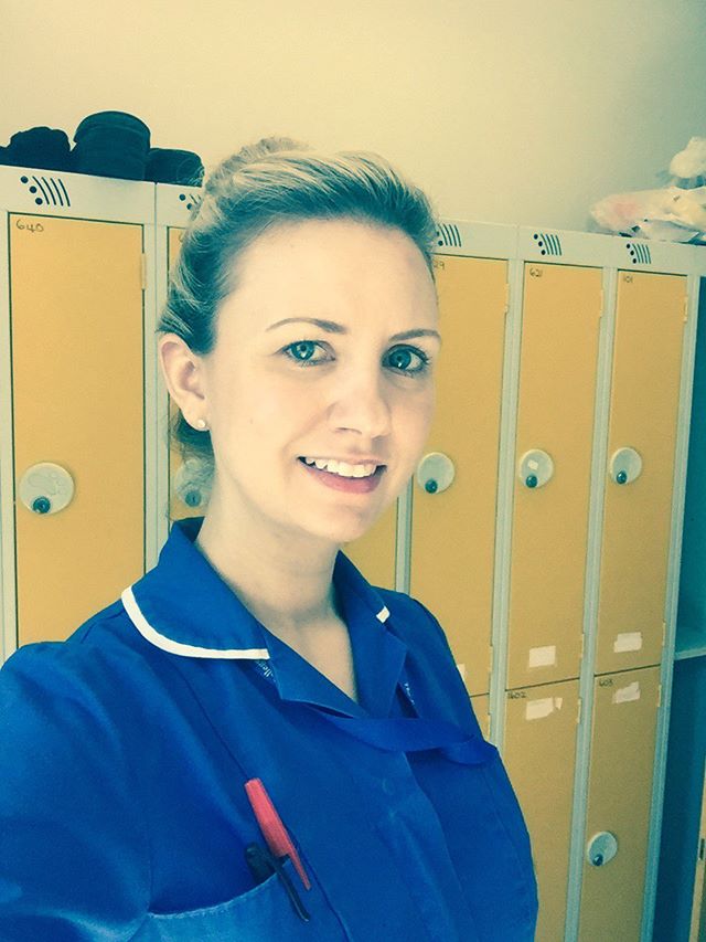 Swim_England's tweet photo. A big thank you to #keyworker Annmarie Buckley for everything she is doing 👏

Annmarie is a midwife and swim mum, her 10-year-old daughter Holly swims for Crewe Flyers Swimming Club 🏊‍♀️

#ThanksKeyWorkers #StaySafe https://t.co/qK7AQRNqsj