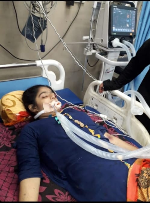 KAkhilRoy1's tweet photo. @offl_Lawrence @Suriya_offl Respected  sir, Our sister Sk.Anjum Age 14 yrs .suffering with brain tumor,her condition is critical, we need some help from urs side sir. sir parents no:9908665071,OSMANIA GENERAL HOSPITAL.REG NO: 38298.Her proper address: Bhadradrikothagudem(dist) TS https://t.co/DedKmWS60J