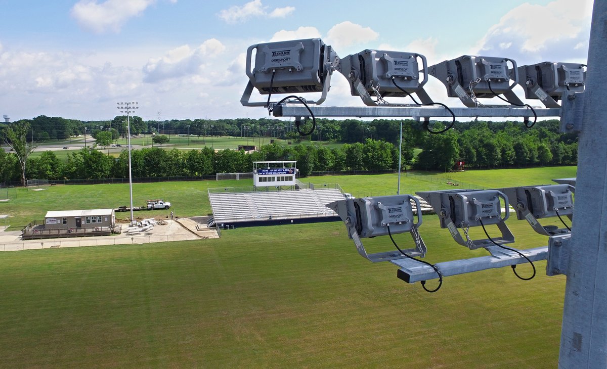 GeoLighting's tweet image. CLIR as day! Welcome #GeoSportLighting newest line of #LED fixtures!
-
-
#ledlighting #geo #sportslighting