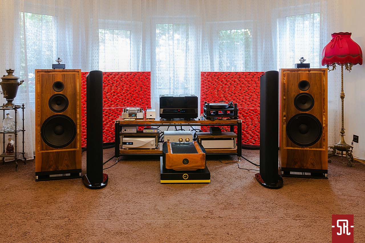 goldenear technology triton two 