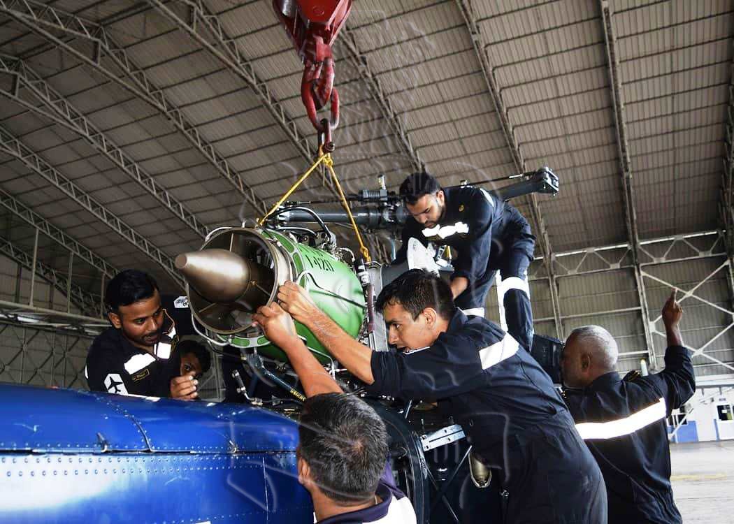 indiannavy's tweet photo. Operations include Maritime Reconnaissance of the Bay of Bengal and the Andaman Sea. Also provides #Aidtocivilauthorities including casualty evacuation &amp; #SearchAndRescue operations.

'Utkrosh' means a Sea Eagle (2/2).

#हरकामदेशकेनाम https://t.co/E4UZwowh73