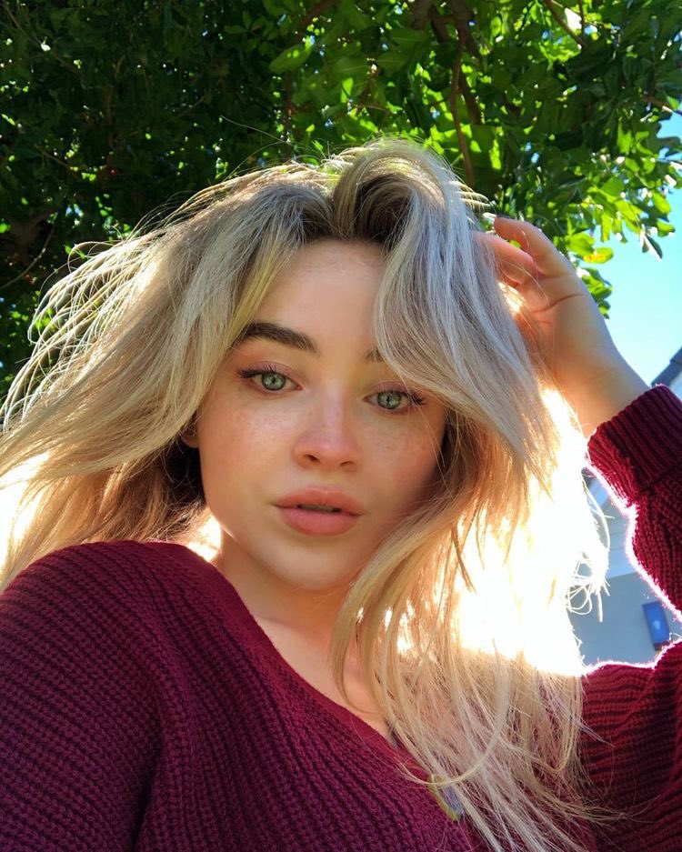 lightningud's tweet photo. HBD Sabrina Ann Lynn Carpenter 🤎I love u so much. xx #HBDSabrina #SingularAct #sabrinacarpenter https://t.co/lWKJGkcCZl