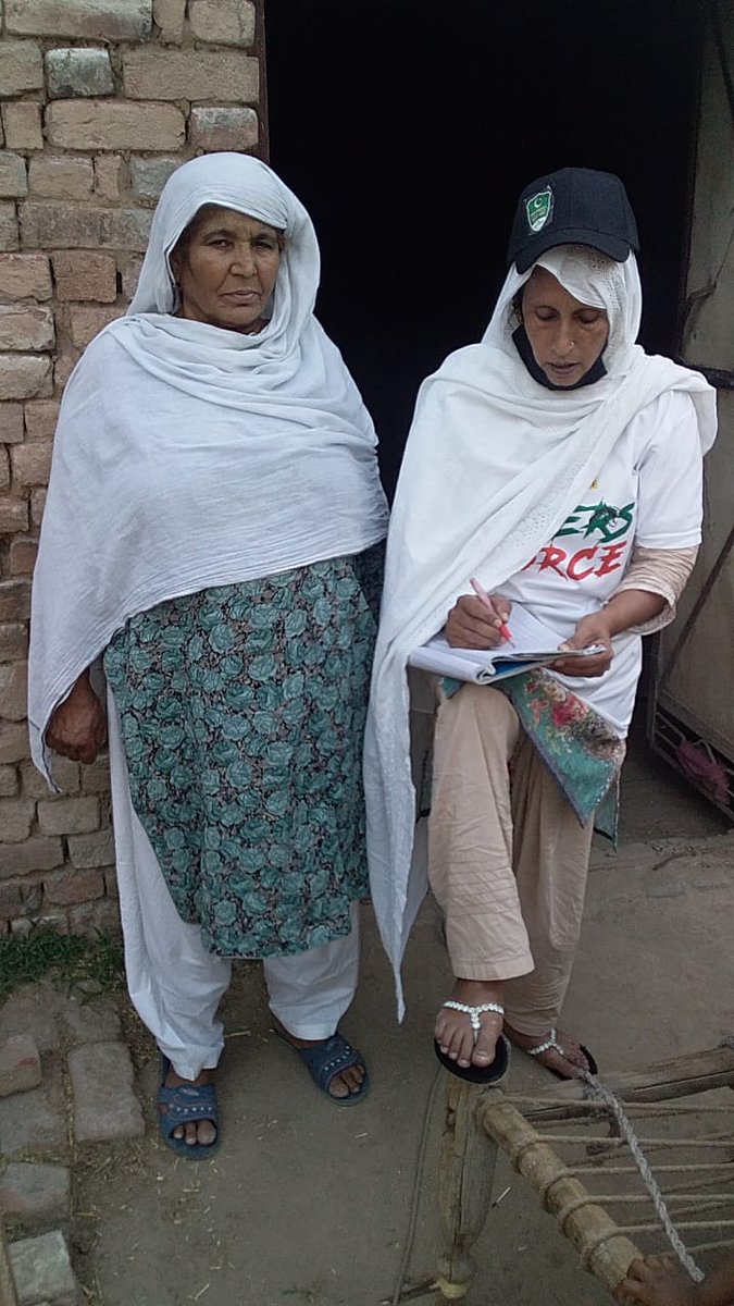 The PM Relief Fund will be giving cash to those made unemployed by the lockdown. The Tiger Force is registering affectees across the country. Those who have become unemployed can also register on the website. 
Tiger Force (women) identifying people in Mansurwali, Tehsil Wazirabad