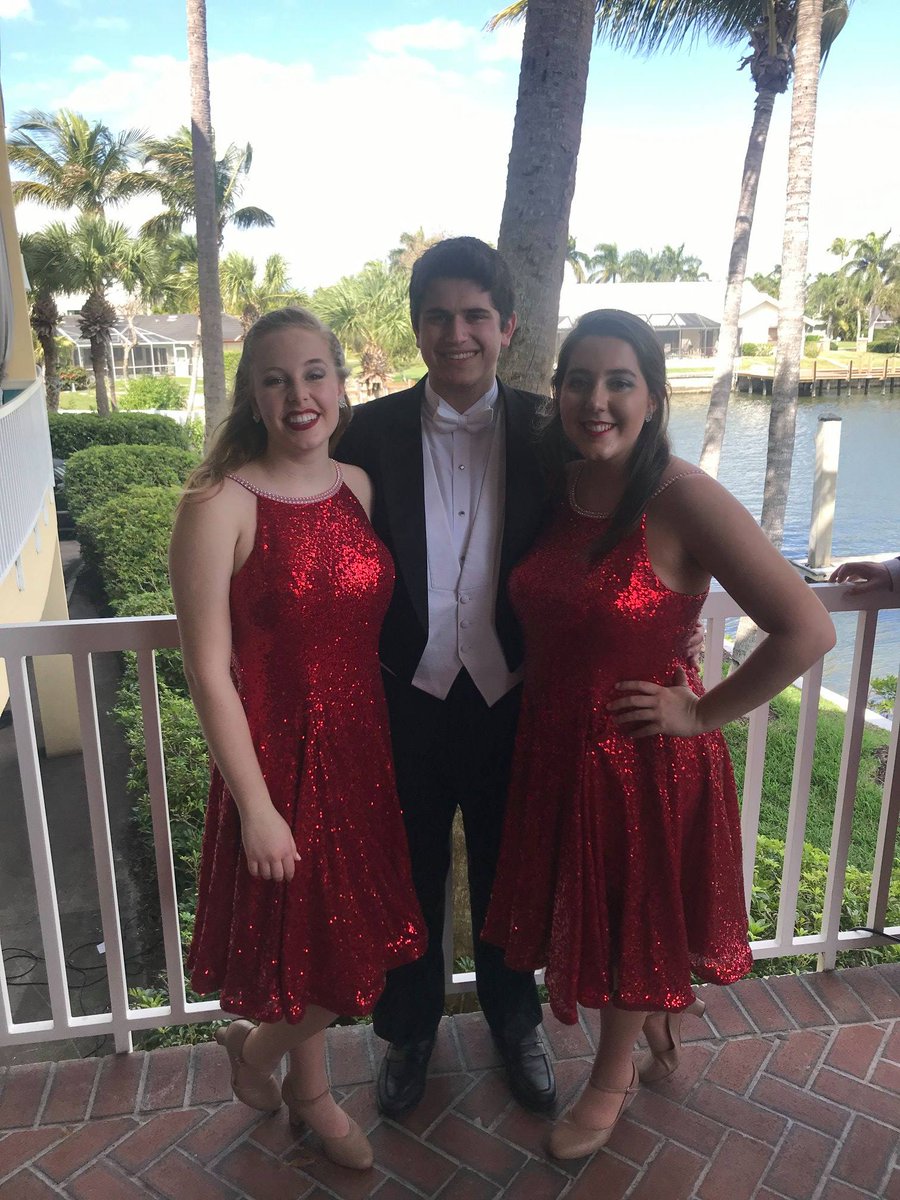 SingingHoosiers's tweet photo. Happy birthday to our amazing ResoluSHion member, Nick Falter! @FalterNick 🌟 https://t.co/YFooOaMBk5