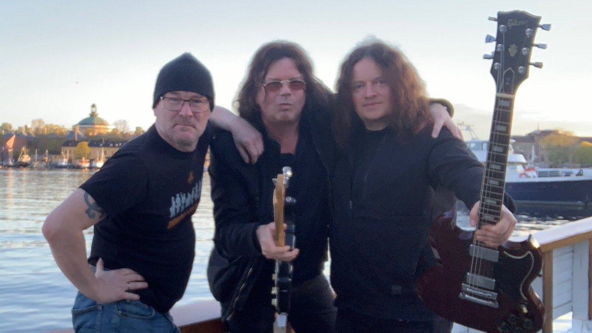 John_Norum's tweet photo. Let's do a '80s pose, guys”...ha. /John🎸 #JohnNorum @OfficialOpeth https://t.co/rCVHPhvOwJ