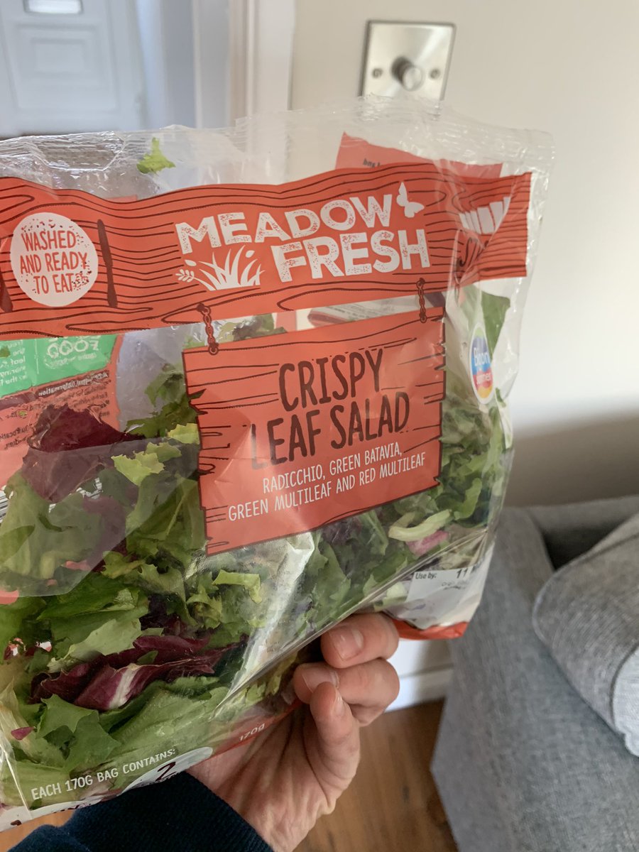 AaronRead93's tweet image. Anyone buying salad from @LidlGB  be aware, this little fella popped out made an appearance on our tea tonight..
Salad sponsored by Im a CelebriLidl