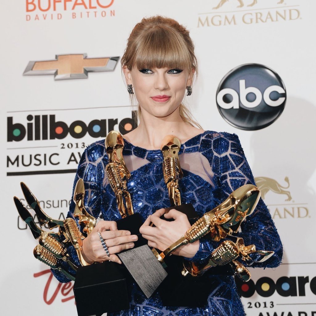 mainpopgirI's tweet photo. .@taylorswift13's “1989” on the Billboard 200 chart:
✅ 11 weeks at #1
‼️ 𝟮𝟯 𝘄𝗲𝗲𝗸𝘀 𝗶𝗻𝘀𝗶𝗱𝗲 𝗧𝗼𝗽 𝟮
✅ 40 weeks inside Top 5
✅ 59 weeks inside Top 10
✅ 1,287,000 first-week sales (US pure)
✅ #1 Year-End Album of 2015 (units)
✅ #2 Album of the Decade (points) https://t.co/1GwxeADRzz