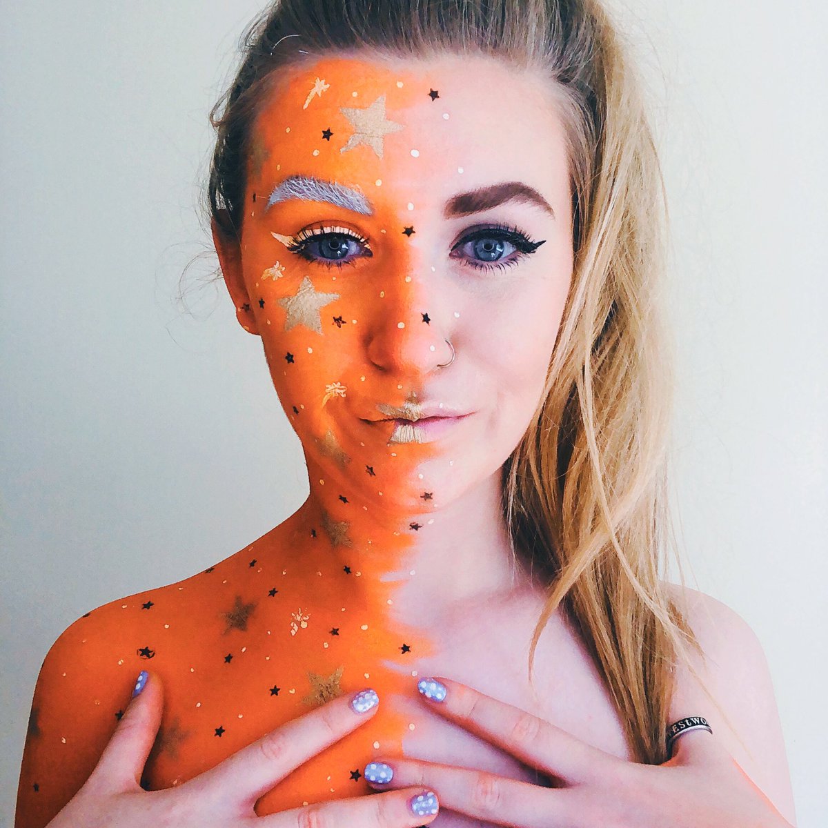 finlaygallan's tweet photo. Bit of body art, inspired by my childhood bedroom deco ⭐️
Like what you see? Check out my Instagram for more,,
#shamelessselfpromo #powerofmakeup #magicofmakeup #bodyart
https://t.co/0M23LluGsS https://t.co/L0cANCmy43