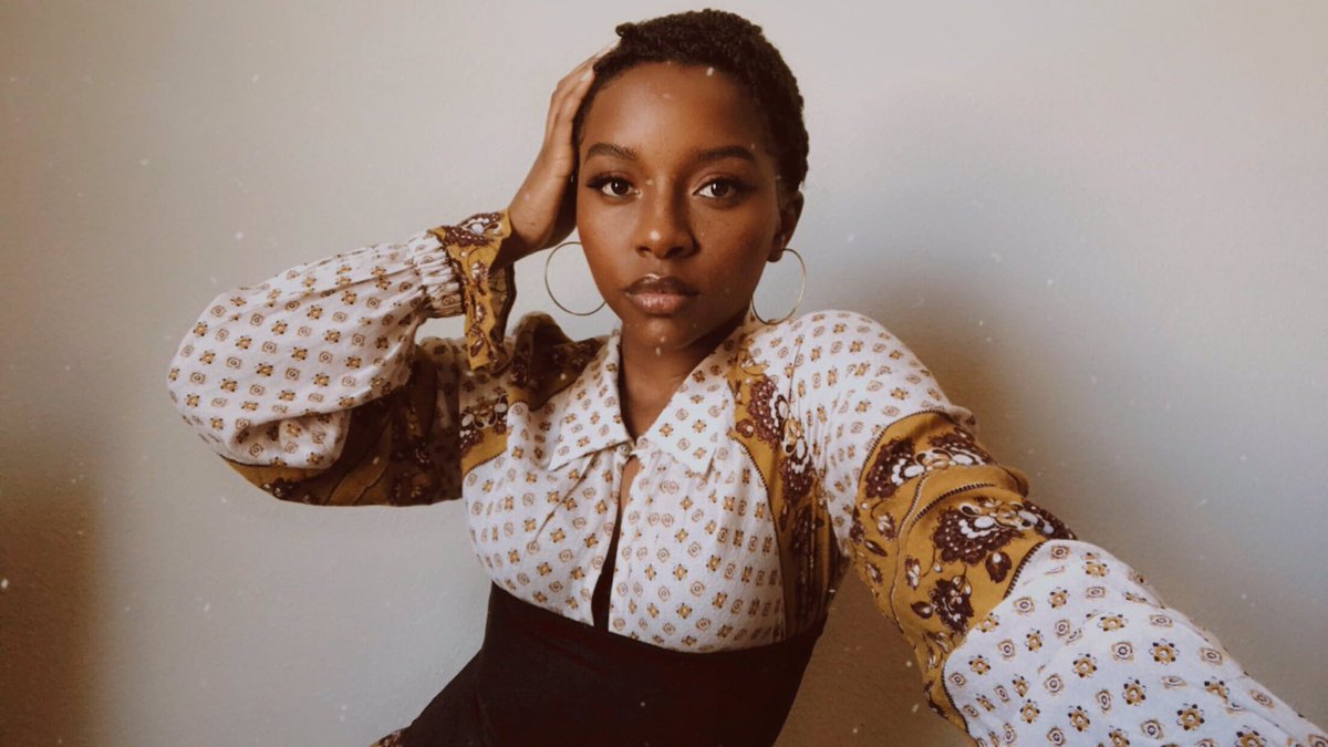 e_nyangena's tweet photo. Decided to have my hair like my height, short 😂 https://t.co/DBpGa2PSAQ