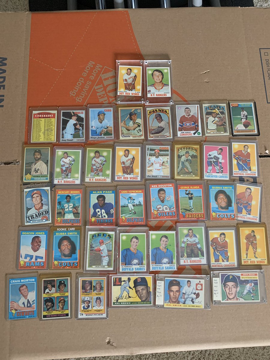 4petesake54's tweet photo. @Schopptalk your card of the day got me thinking.  Do any of the cards in the photo have any value and what source would I use to look them up? https://t.co/w4g357b0i2