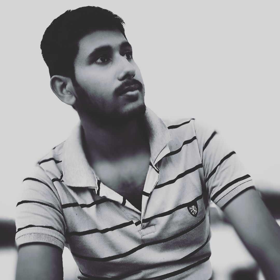 SuyavansiVishal's tweet photo. Khawab to parindo 🦅 ke hote 👌 hai,
aasman ⛅ ko chu 🐾 jane ke insaan 👬 ki nasal to bas girne aur girane 😏 mai lagi hai..
#followlockdown #StayHomeSaveLives #StayStrongIndia #stayQurantine https://t.co/QODfaRLfll