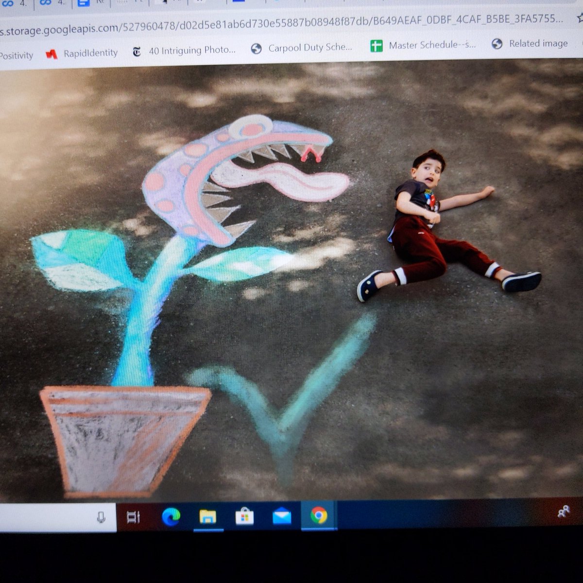 This blew me away! When your lesson goes above and beyond what you asked for! I love my creative and innovative Hortons Creek Hawks!!
#creativitykart #remotelearning #chalkart

<a href="/HortonsCreekES/">Hortons Creek ES</a> <a href="/Ms_GriffinK/">Mary Griffin</a>