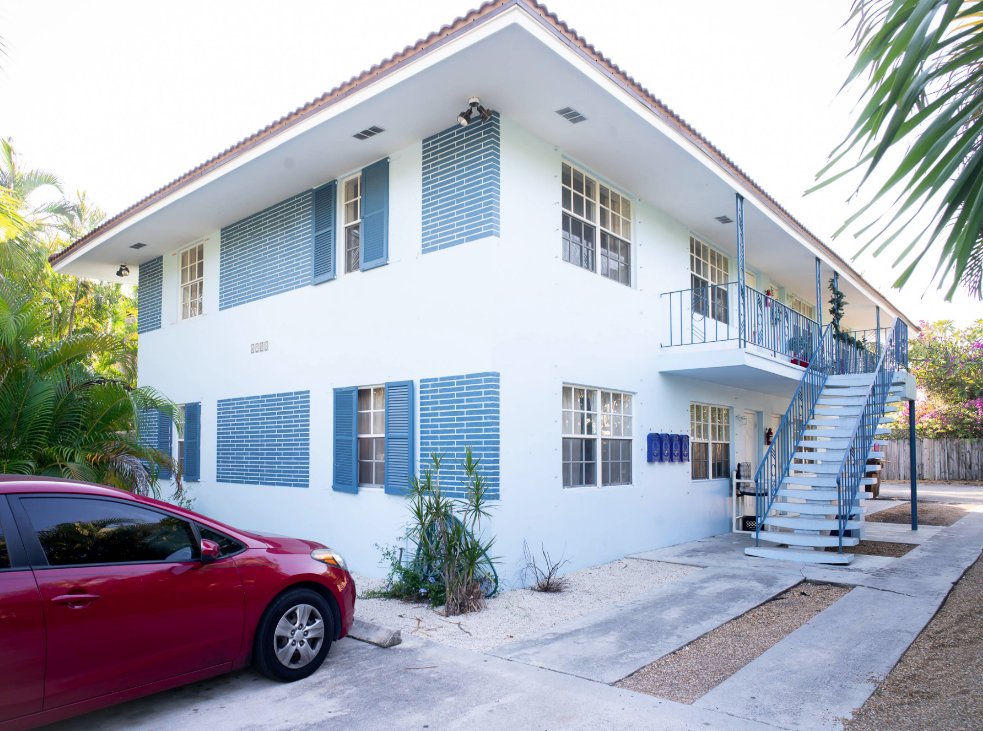 dluxjed's tweet image. #Quadplex one block from #Intracoastal in Palm Beach County, FL
• Great location for short-term rentals, #Airbnb 
• Large units: Leasable area SqFt 3,600+
ow.ly/eWh050zD5Sh

#realestate #apts #shorttermrentals #vacationrentals #multifamily #florida #water #marina #beach