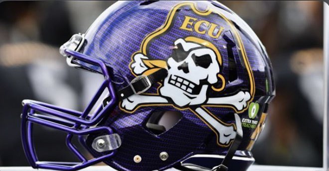 kanyev41's tweet photo. Blessed to receive my first offer from East Carolina! @ECUPiratesFB @Coach_B_Harrell @RecruitJBoroFB @Dlfarn @CoachCarmicheal @ajpatt1983 @JHSCardinalFB @RecruitGeorgia @Mansell247  @ChadSimmons_ https://t.co/msfDGoNx0C