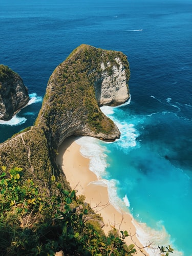 TierOneTrvl's tweet photo. BUCKET LIST PLACE: Bali, Indonesia. Volcanoes, beaches, temples and jungles are just some of the amazing things you will see in Bali. Once it's safe to travel again, your Tier One Specialist can take you there. #tieronetravel #travel #bali https://t.co/27dIxrHx0k