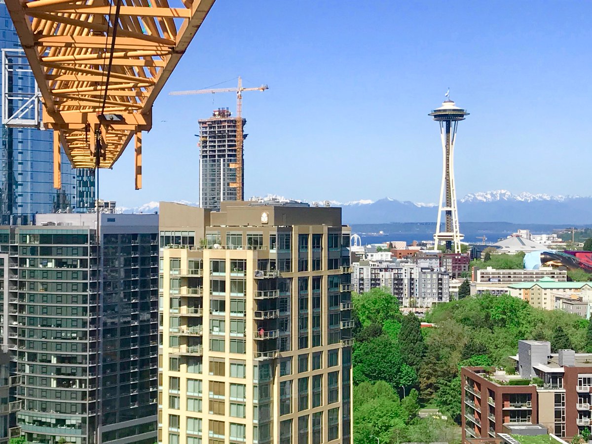 Garner_WBE's tweet photo. Happy Monday from 2019 Boren! Jeff Toycen and Jimmy Yowell are Garner Construction's awesome Operator-Rigger Team on this project for Holland. https://t.co/Lgpu1gJURJ