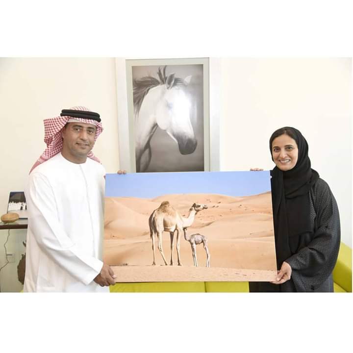 akkasphotos's tweet photo. في مثل هذه الايام وخلال اربع سنين مضت، قدمت هذ العمل لسمو الشيخ #منصور_بن_زايد عرفانا له بافتتاحه لمعرض الفني الاول، وايضا قدمت نفس العمل لقامة التواضع وقمة الاخلاق الشيخه #لبنى_القاسمي التي كان لها الفضل في رفع معنوياتي وتشجيعي للاستمرار في الت��وير https://t.co/5Rl3S4Hu7G