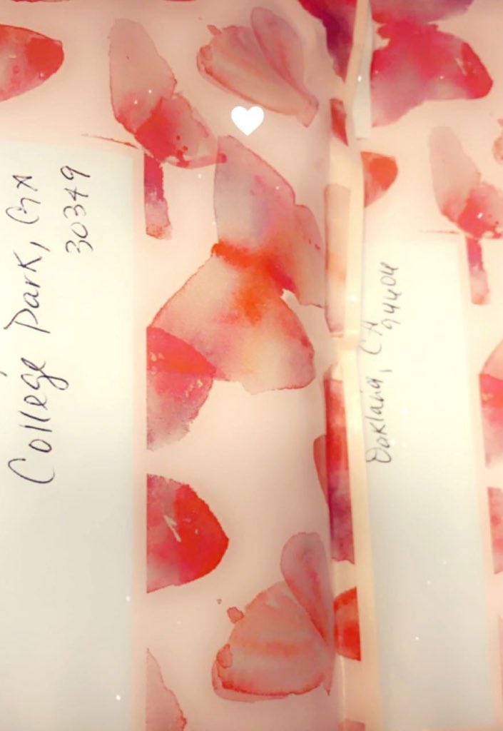 UndrNoKategory's tweet photo. Shipping our first out of state orders ๐ฅณ๐ฅณ๐ฅณ #MBS #ThePrincessCollection ๐ https://t.co/dzZrqLtMF5