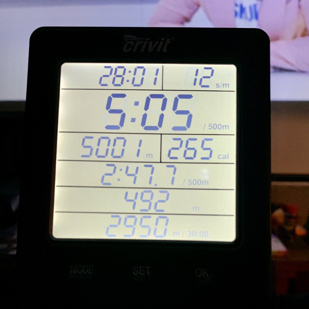 A nice 5k maximum resistance row today (L10) 🚣‍♀️😀🙌
#5krow #rowing #exerciseathome