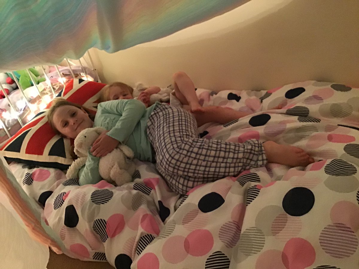 FrameClair's tweet photo. Thea Frame taking part in her @girlguidingglk #glksleepoverathome #VEDay75 #campbuilt #scones #music #unionjack https://t.co/8lfO1nhSGb