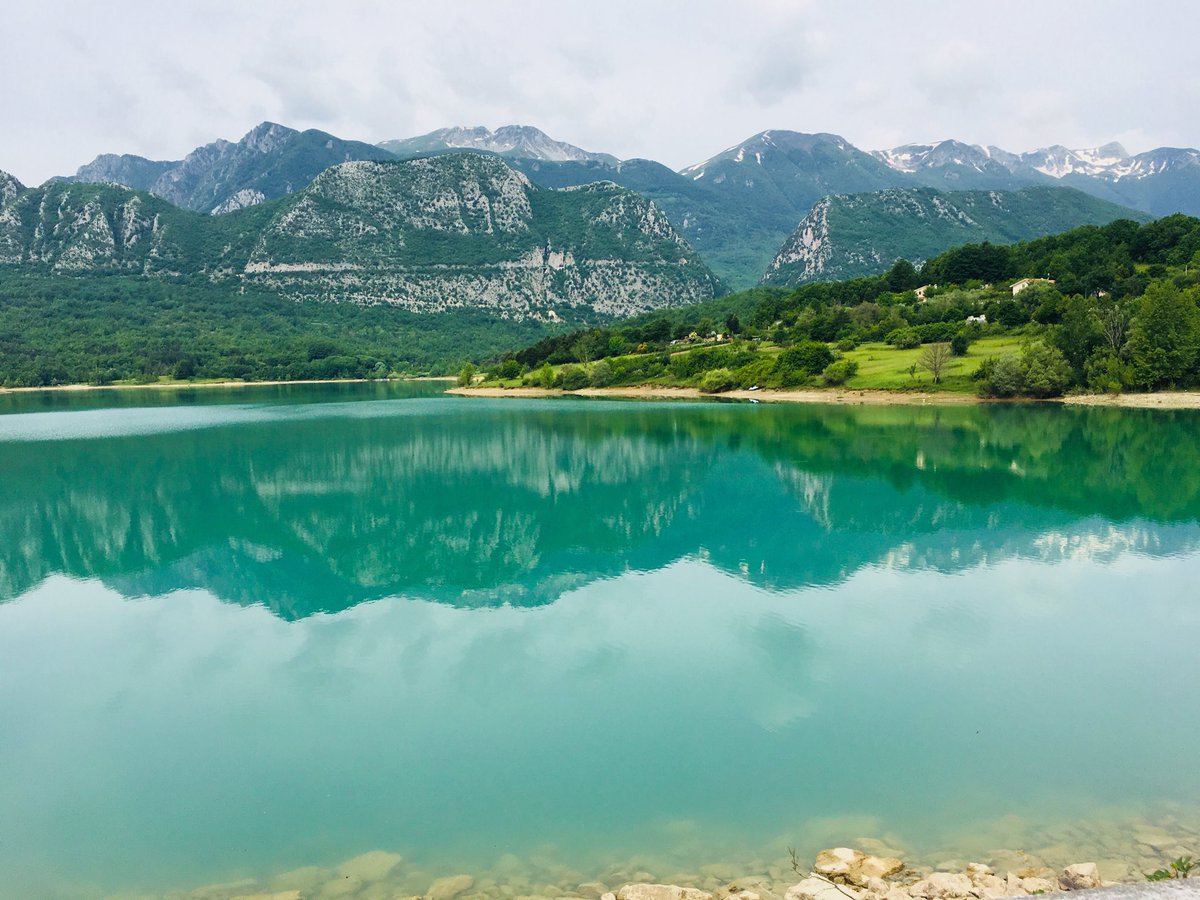Cartoline dal Molise: Lago di Castel San Vincenzo.         ⁦<a href="/DiscoverMolise/">Discover Molise</a>⁩ ⁦<a href="/Molisetrekking/">Molisetrekking.com</a>⁩ ⁦<a href="/alloctono81/">Il Molise si è rotto il cazzo</a>⁩ ⁦<a href="/vivilMolise/">VivilMolise</a>⁩ ⁦<a href="/GuidaMolise/">Guida Molise</a>⁩