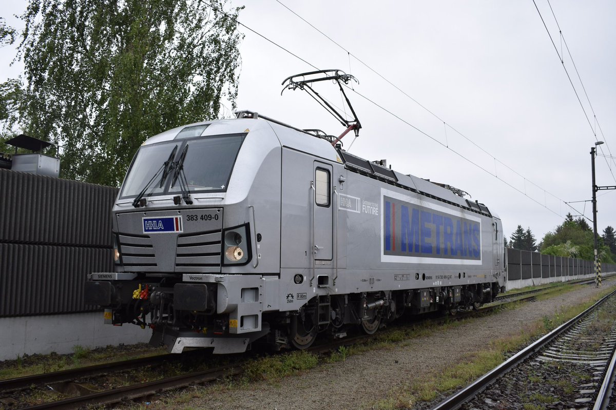Tadááá... 900. prodaný Vectron... <a href="/SiemensCzech/">Siemens Czech</a> 🙂🚂