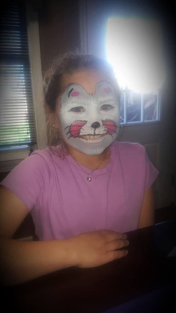 RLMsRYoder's tweet image. A couple of weeks ago Despereaux joined our class for our read aloud! We will continue our story at 4:15 today.  Hope to see you then! @rlschools @MGElemSchool