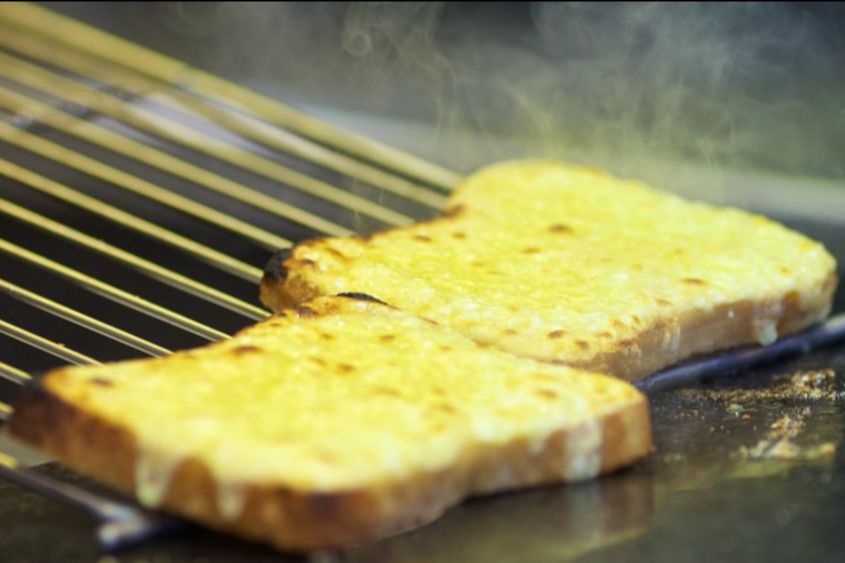 Bookhams's tweet image. Cheese on Toast Voted Number 1 Snack - mailchi.mp/bookhams/chees…
To celebrate we are offering 10% off our Sussex Charmer Cheese on Toast Ready Meal  bookhamharrison.co.uk/sussex-charmer…