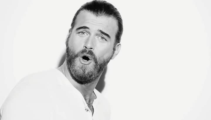 k_t_spain's tweet photo. Kivanç &amp; Cansu Dere 🖤 GQ, backstage 
#KivançTatlituğ #CansuDere
#GQ #GQTürkiye #tbt 
#MenOfTheYear2016 https://t.co/tyP38PKxIS
