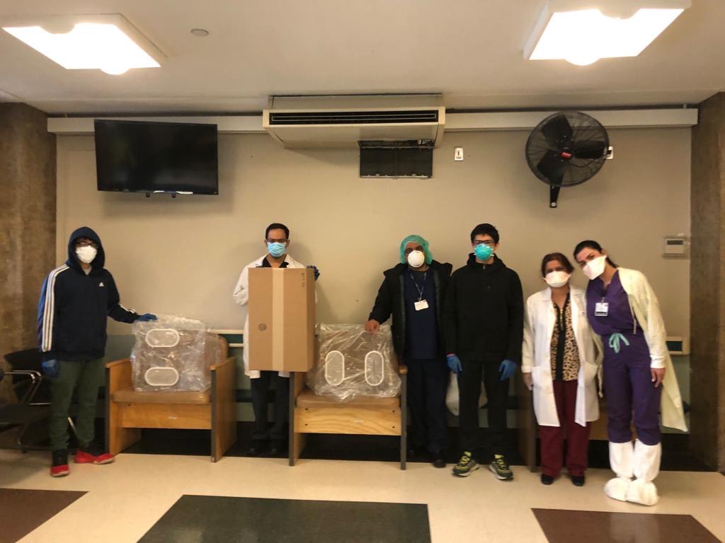 drmichellekars's tweet photo. 👏👏👏 Amazing job by the Joshi Family @rsjhjoshi @hershjai1 who raised money for much needed #ppe and donated throughout the NY area! #getmeppe #maskahero https://t.co/XhdSnTGcX2
