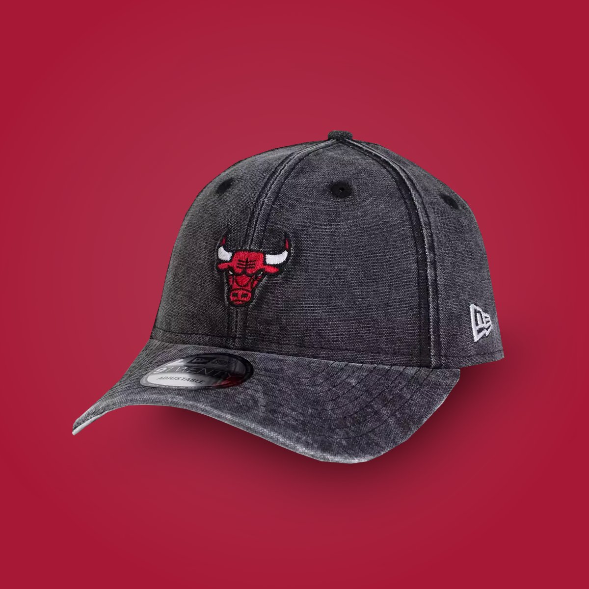 depstoreoficial's tweet photo. Um New Era diferenciado!

Chicago Bulls Strapback com o tecido feito em Jeans Cinza 👊🏀

A logo frontal é em mini logo dando ainda mais exclusividade para o cap! 💥

#chicagobulls #newera #strapback #bone #basketball #nba https://t.co/8FYoWncscw