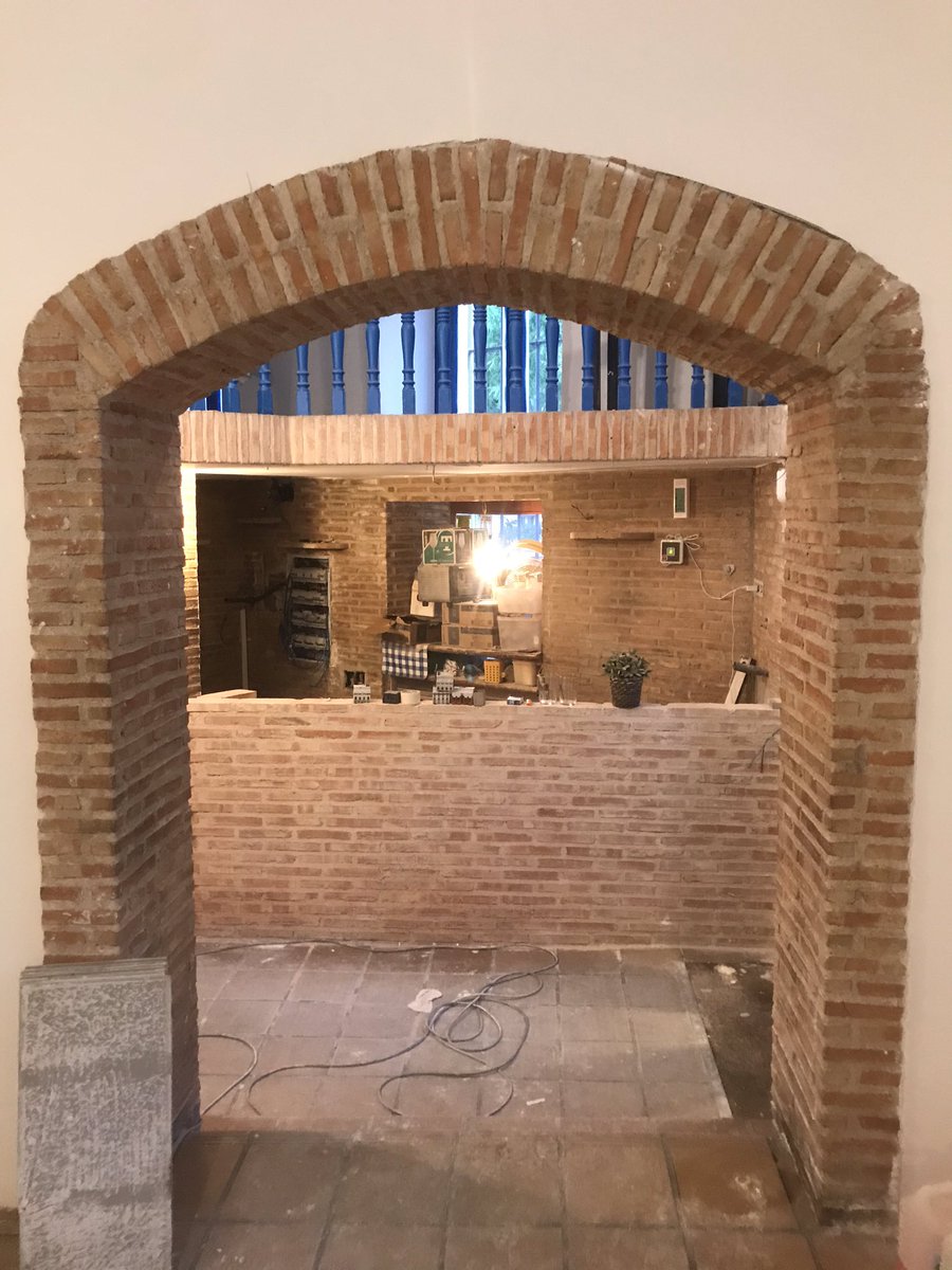 manu_utorres's tweet photo. Barras chulas y bodega en proyecto... será vista y esa pared de la izquierda será de cristal 😏😏 que ganas de LA MALAJE ! Cuanto vamos a disfrutar! @lamalaje https://t.co/60nVTTNIsy