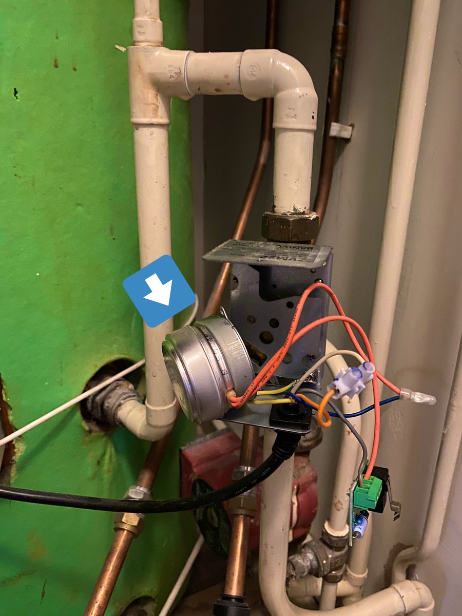 masonf55's tweet photo. Woke up to a freezing house🥶 Spent ALL DAY diagnosing the problem as a faulty synchronous motor in the 3-way valve. £20 part ordered and I can fix it tomorrow🔧 Luckily managed to bypass the motor to get some home water for a shower tonight 🚿😌 #DIYPlumber https://t.co/OKG3eO5cnr