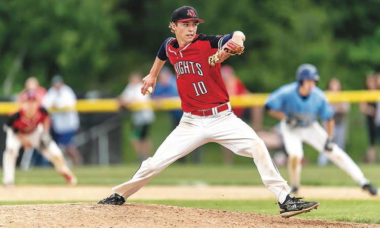 A couple of current #HowlinHuskies were named to the MIAA 2010’s All-Decade team for their outstanding high school careers! 

bostonherald.com/2020/05/11/bos…