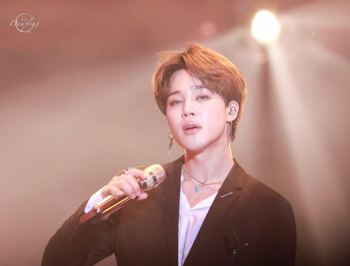 ศาสดาผัวค่ะ เหนแสงแห่งผัวมั้ยคะ จ้องนานๆต้องหยิบแว่นกันแด๊ดมาใส่