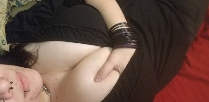 Don't mind me I'm just warming up my hands. My breast in my ass her totally the warmest parts of my body<a href="/tag/pornhub"class="tags"><span>#pornhub</span></a><a href="/tag/premiumsnapchat"class="tags"><span>#premiumsnapchat</span></a><a href="/tag/onlyfans"class="tags"><span>#onlyfans</span></a><a href="/tag/onlyfans"class="tags"><span>#onlyfans</span></a>