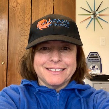 KMyers_Compass's tweet photo. Proud to wear Compass Charter Schools School Colors!  Check us out @CompassCS, #ChooseCompass, #CompassExperience, #CharterSchoolsWeek #CCSMath https://t.co/Pbqpe6uFHj