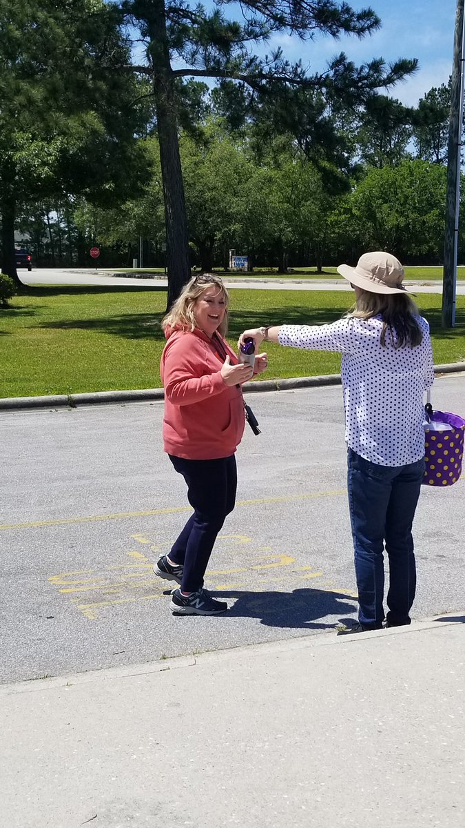 HFirsties's tweet image. Fun times last week at HCE during Teacher appreciation week!
@GatorAdventures