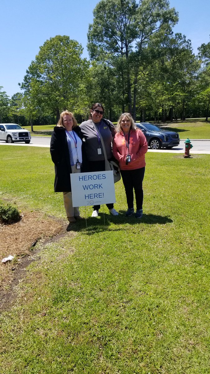 HFirsties's tweet image. Heros sure do work at Hunters Creek Elementary ! We appreciate all you do Mrs. Toomer, Mrs. Lannetti and Mrs. Sanderson!
@HcesG #GlobalSTEMLeaders