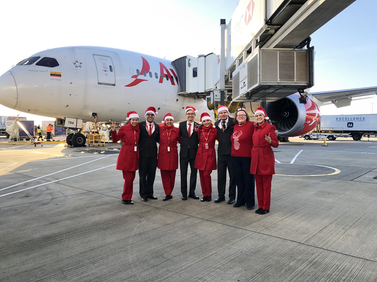 andreazamorab86's tweet photo. Por 100 años mas orgullosa de pertenecer esta gran compañía Avianca #AviancaSeguiráVolando https://t.co/GCQvQ4GUOa