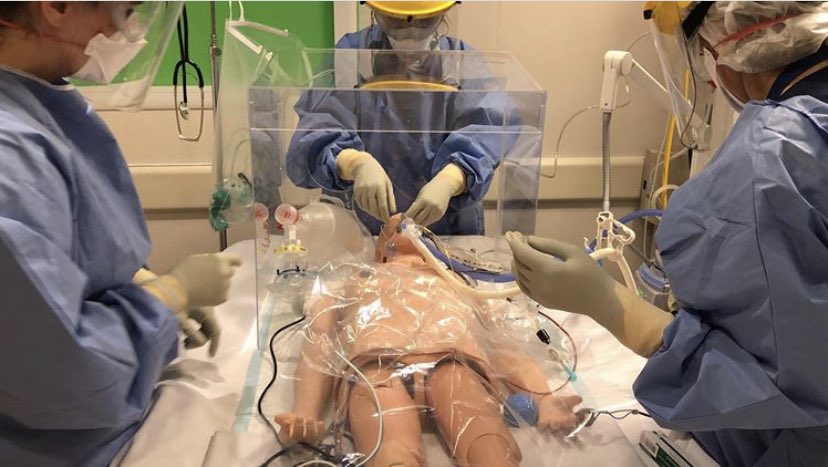 charly_otero's tweet photo. Prepararse para la #pandemia es también tener los medios para capacitarse en ámbitos seguros. Los centros de simulación como el #CUESIM de @IUHIBA son esenciales para la práctica profesional y la seguridad de los pacientes https://t.co/LvZ3rNmE71
