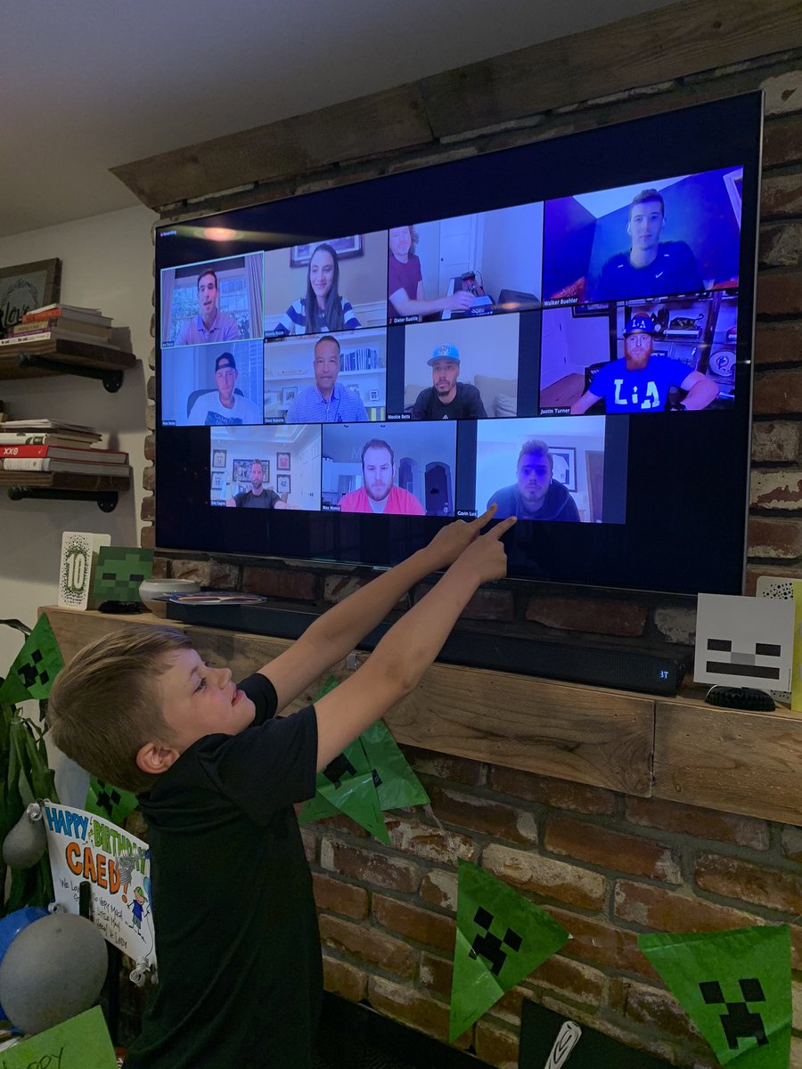 Melisa_Kel's tweet photo. Excited to hang with the Dodgers and see Gavin Lux and Dave Roberts -a birthday wish come true for this kid! Thanks @Dodgers ! #Dodgerszoomparty https://t.co/GnMZV0ouFo